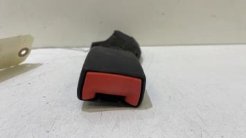 Attache ceinture arriere gauche