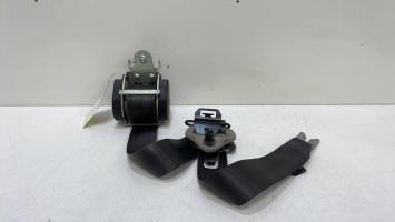 Ceinture avant gauche