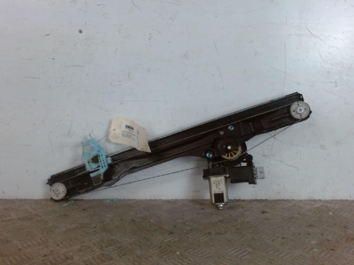 Alzacristalli elettrico anteriore sinistro
