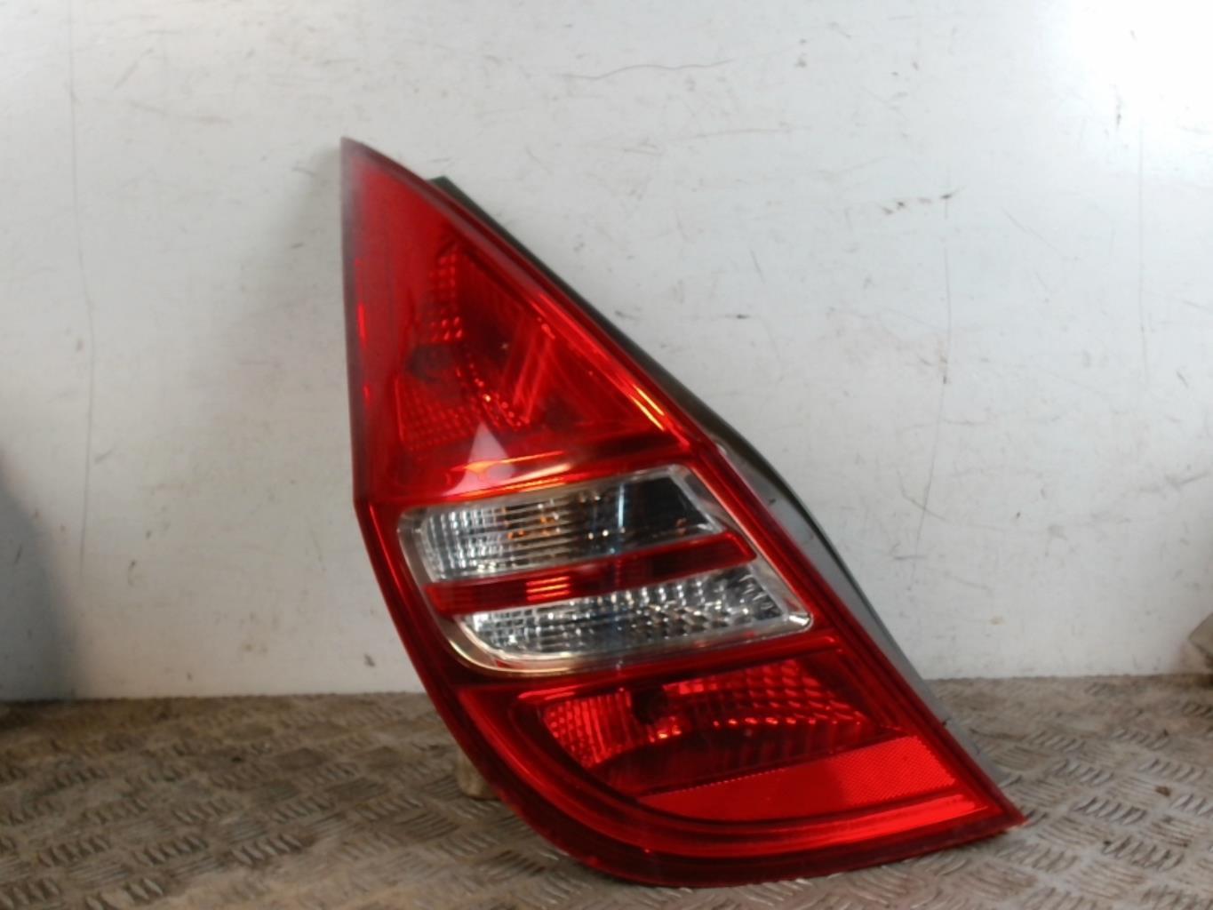 Fanale posteriore principale sinistro (luci)