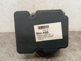 Blocco ABS (antibloccaggio freni)