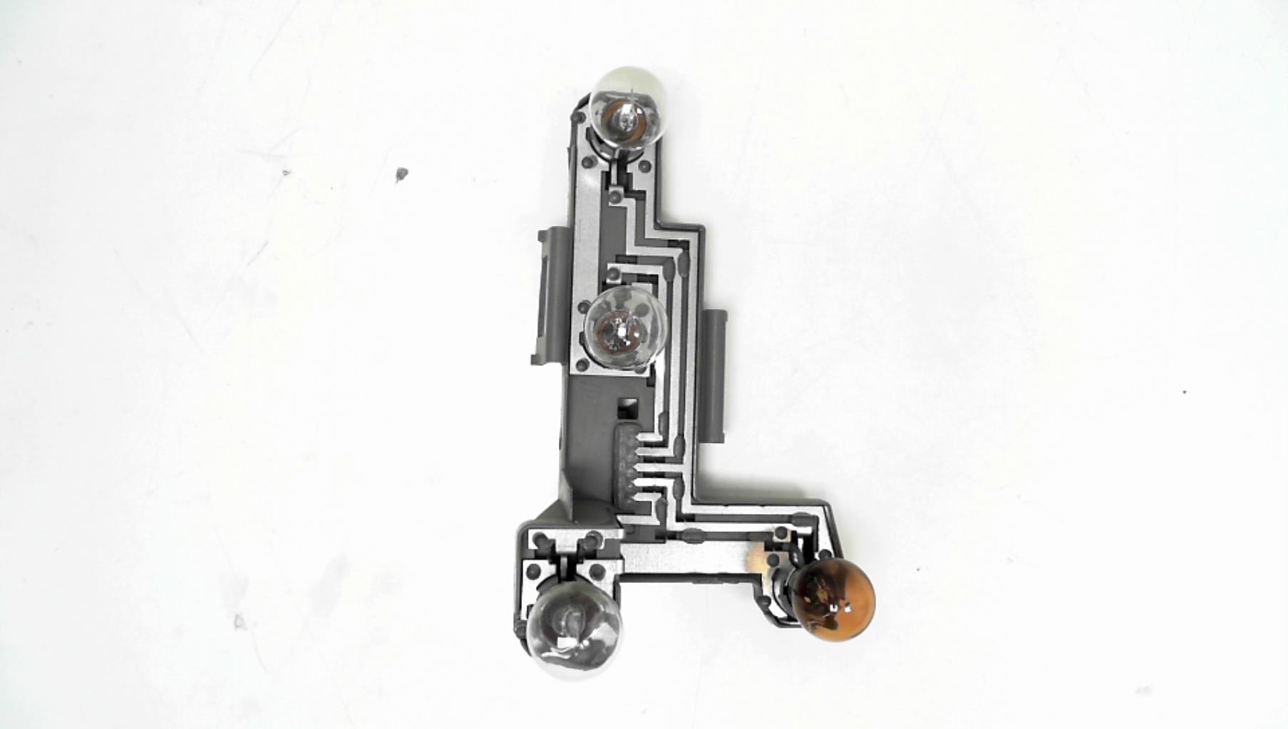 Platine feu arriere droit