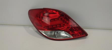 Fanale posteriore principale sinistro (luci)