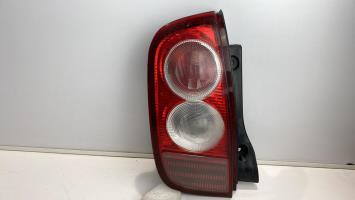 Fanale posteriore principale sinistro (luci)