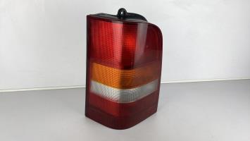 Fanale posteriore principale sinistro (luci)