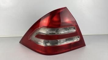 Fanale posteriore principale sinistro (luci)