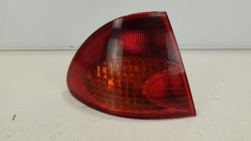 Fanale posteriore principale sinistro (luci)