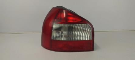 Fanale posteriore principale sinistro (luci)