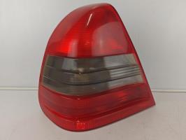 Fanale posteriore principale sinistro (luci)