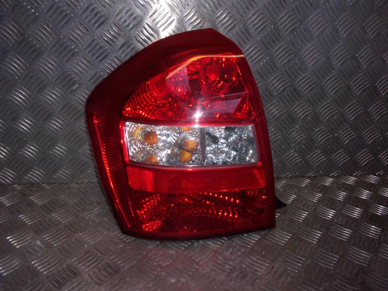 Fanale posteriore principale sinistro (luci)