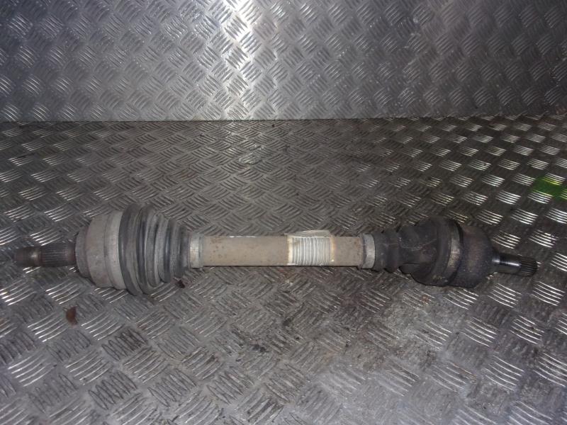 Cardan gauche (transmission)