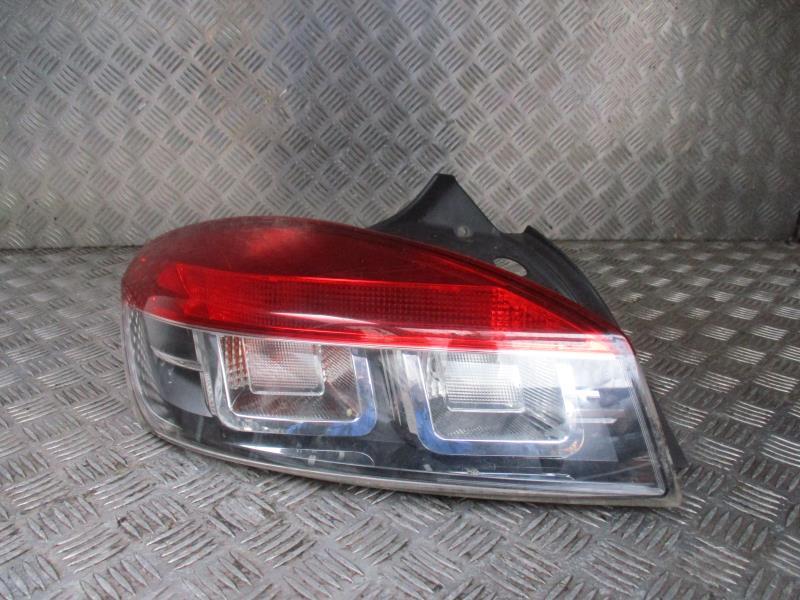 Fanale posteriore principale sinistro (luci)