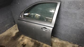 Porte avant gauche