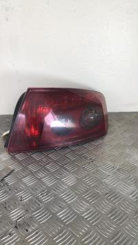 Fanale posteriore principale sinistro (luci)
