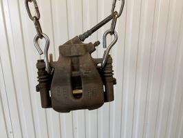 Etrier avant gauche (freinage)