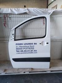 Porte avant gauche