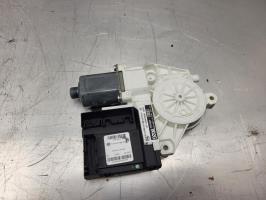 Moteur leve vitre avant droit