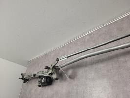 Moteur essuie glace avant