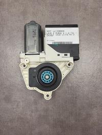 Moteur leve vitre avant droit