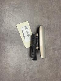 Poignee porte avant droit