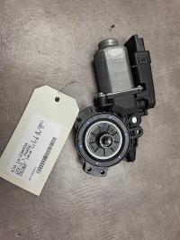 Moteur leve vitre avant droit