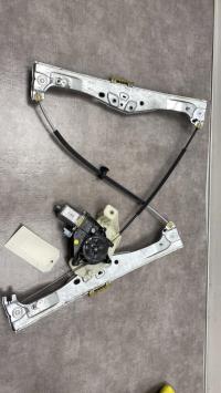 Leve vitre electrique avant gauche