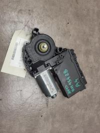 Moteur leve vitre avant droit