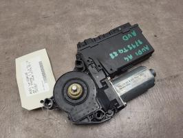 Moteur leve vitre avant droit