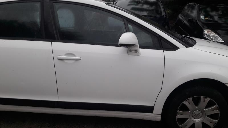 Porte avant droit