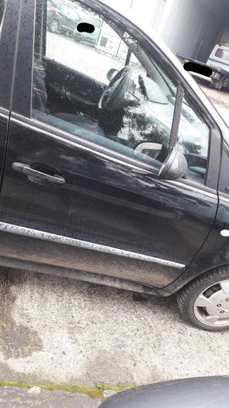 Porte avant droit