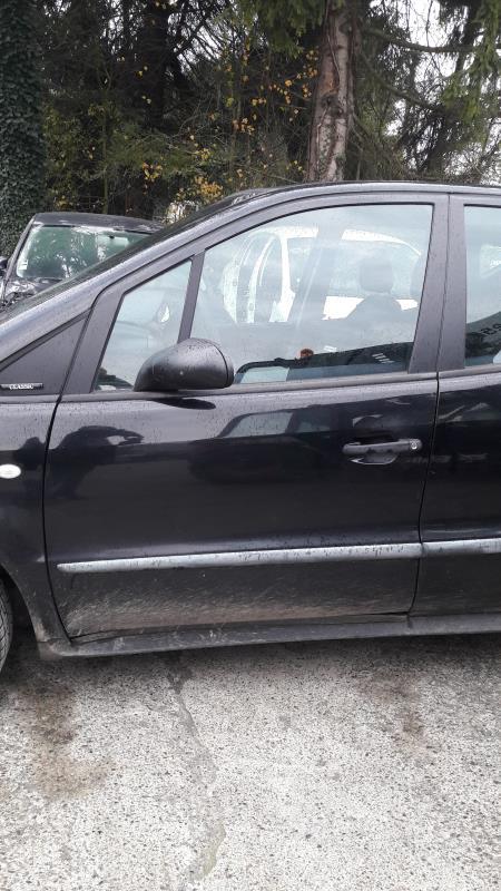 Porte avant gauche