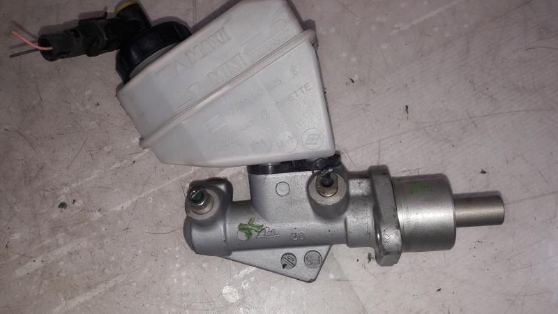 Maitre cylindre (freinage) RENAULT CLIO 2 PHASE 2  - 1