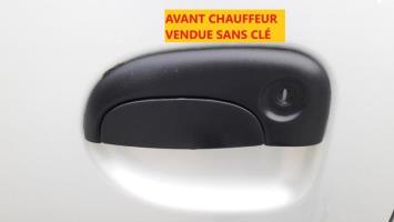 Poignee porte avant gauche