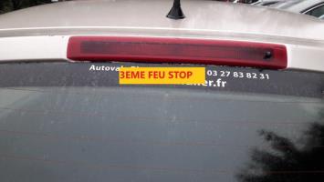 Feu arriere stop central