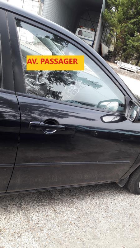 Porte avant droit