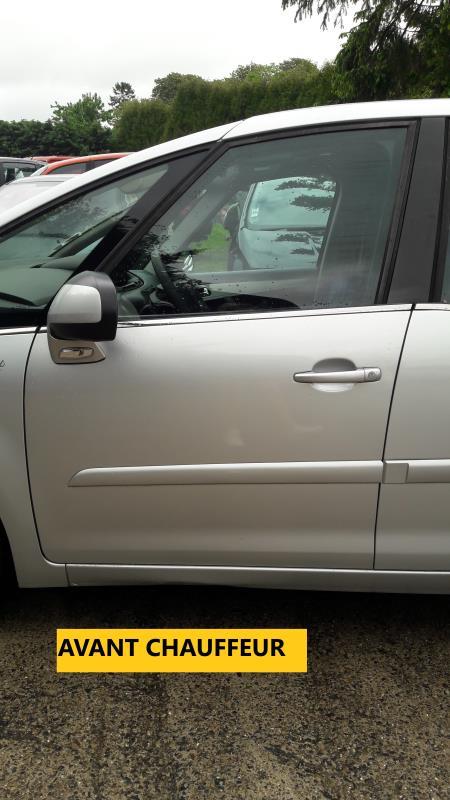 Porte avant gauche