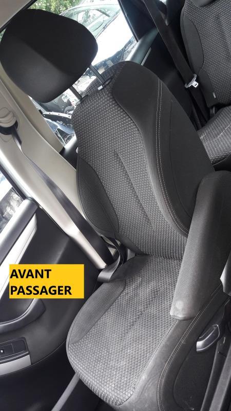 Siege avant droit