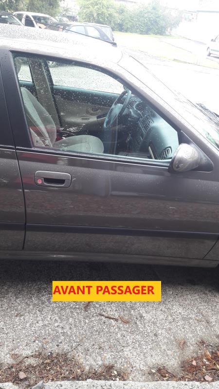 Porte avant droit