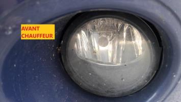Anti brouillard gauche (feux)