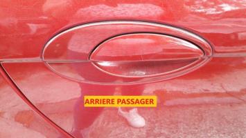 Poignee porte arriere droit
