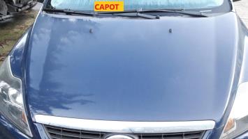 Capot