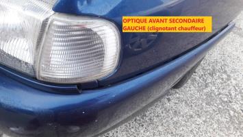 Optique avant secondaire gauche (feux)(clignotant)