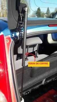 Verin de coffre gauche