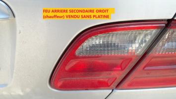 Feu arriere secondaire droit (feux)