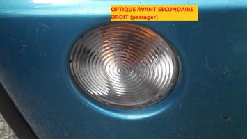 Optique avant secondaire droit (feux)(clignotant)