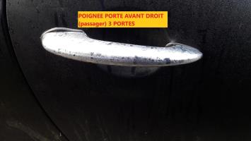 Poignee porte avant droit
