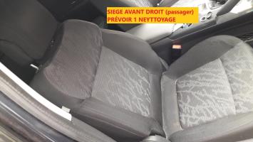 Siege avant droit