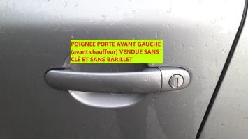 Poignee porte avant gauche