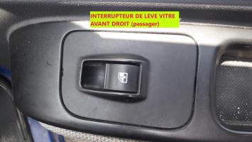 Interrupteur de leve vitre avant droit