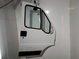 Porte avant droit